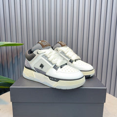 MA1-1 Classic Low Sneakers