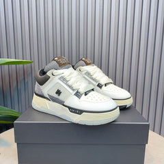 MA1-1 Classic Low Sneakers
